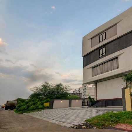 Hotel Signature Planet Indore Buitenkant foto